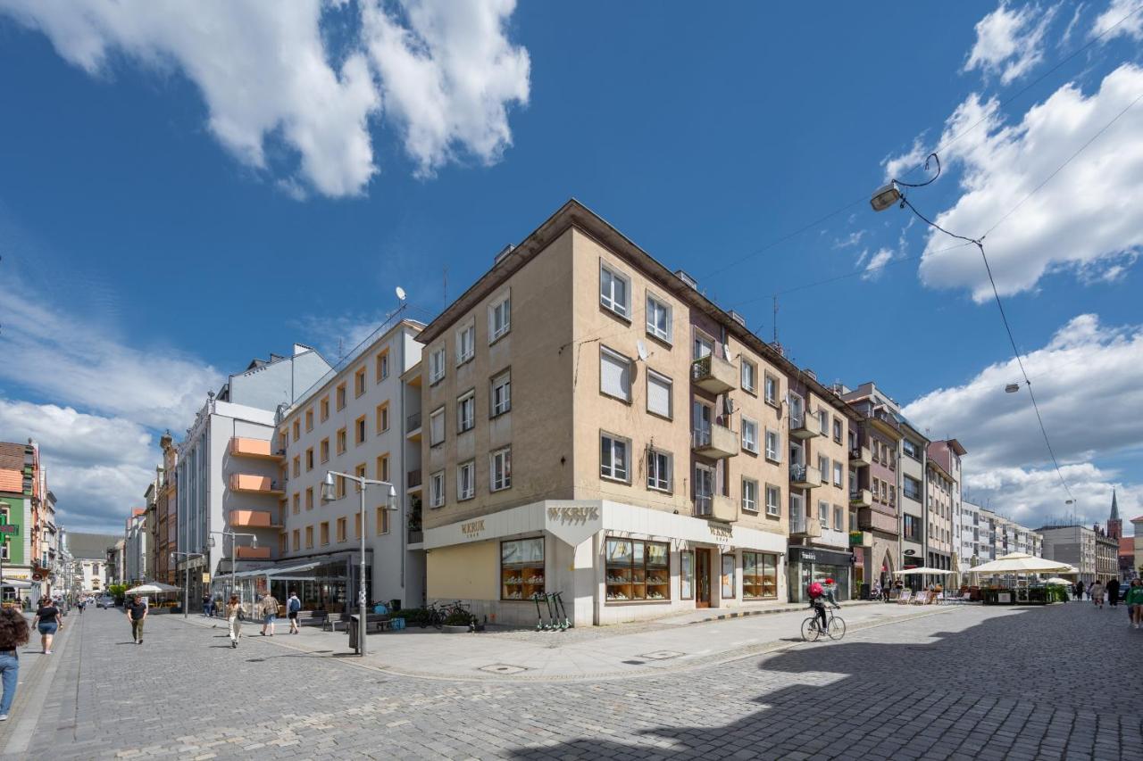 Apartment Market Square Corner Kuznicza By Renters