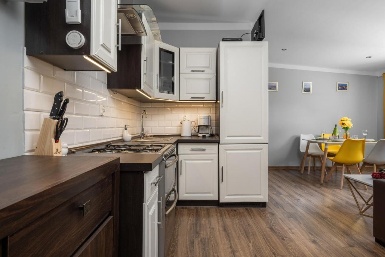 Market Square Corner Kuznicza By Renters Apartment Wroclaw