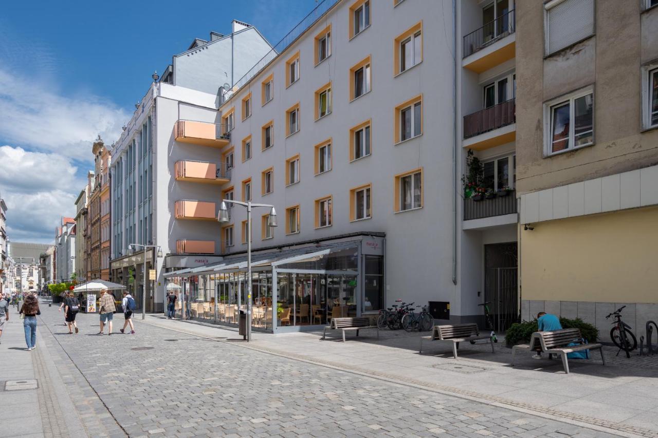 Market Square Corner Kuznicza By Renters *