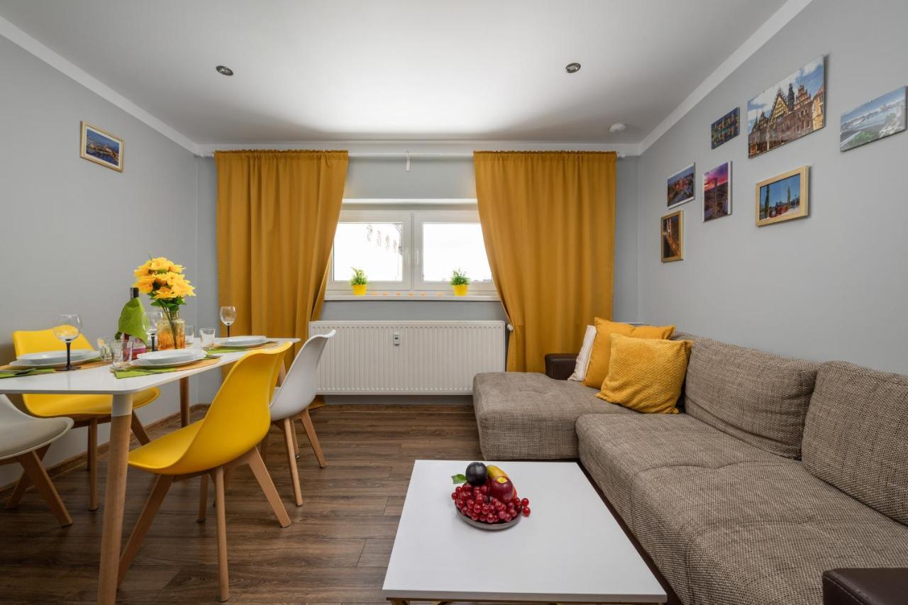 Market Square Corner Kuznicza By Renters *